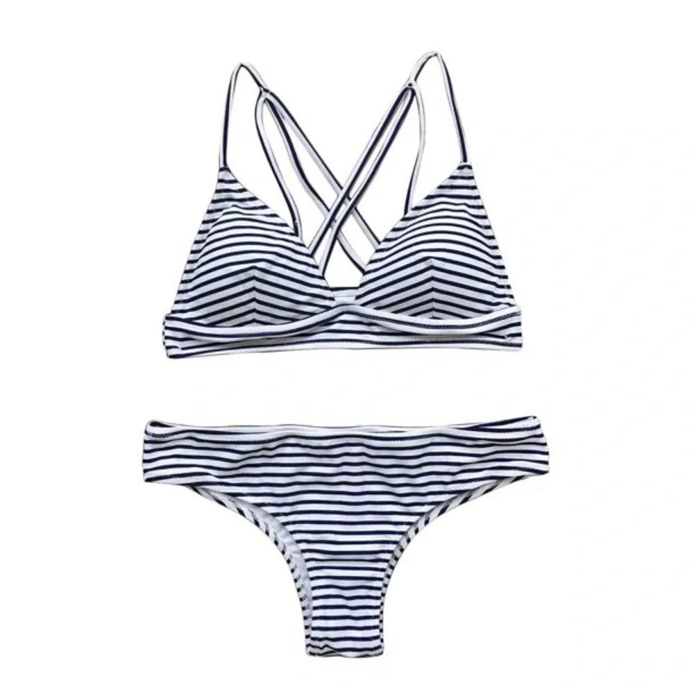 BOGO Cupshe Hit Summer Stripe Bikini Set nwt - Picture 5 of 7